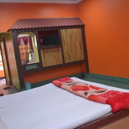 Hotel Golden Palace Kendrapara Esterno foto