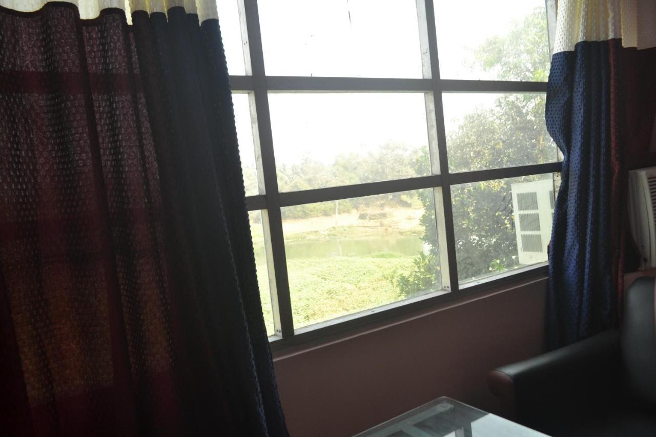 Hotel Golden Palace Kendrapara Esterno foto